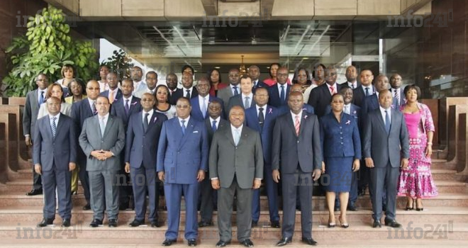 Conseil des ministres : Ali Bongo réajuste les fonctions de sa « légion étrangère »
